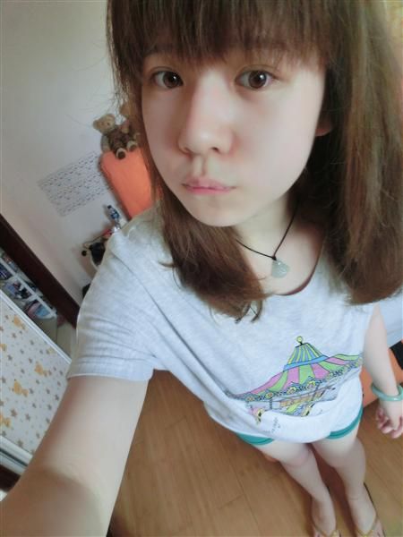 编辑<em>MM</em>玩转<em>自拍</em>神器 卡西欧TR150评测_网易